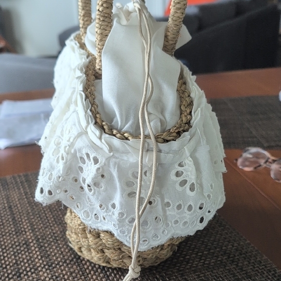 C&C California  Woven Tote - Picture 8 of 9